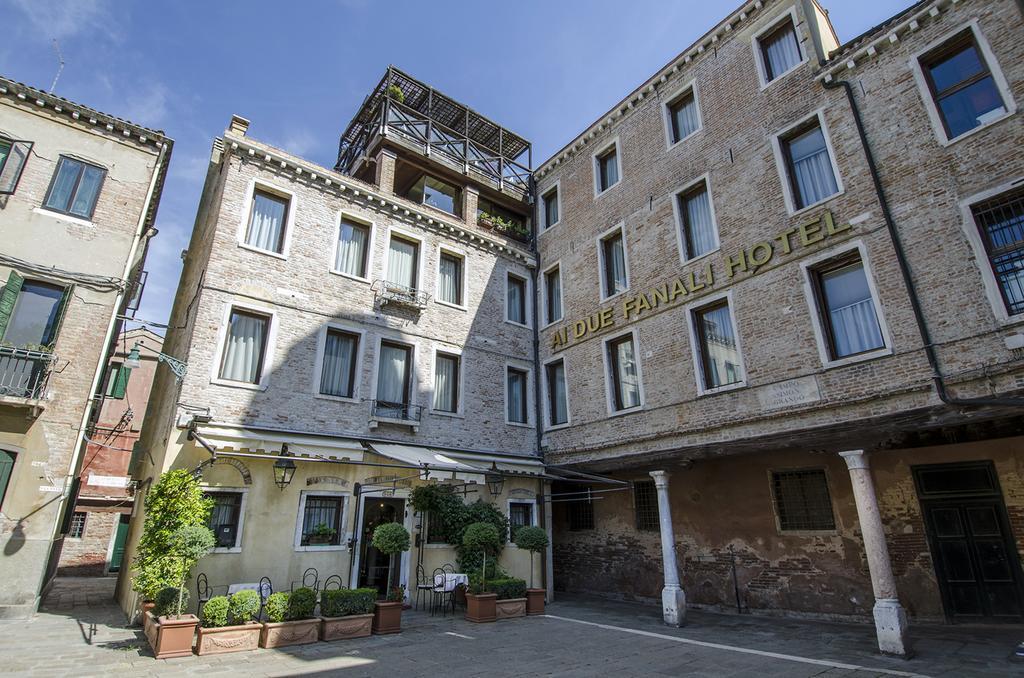 Ai Due Fanali Hotel Venice Exterior photo