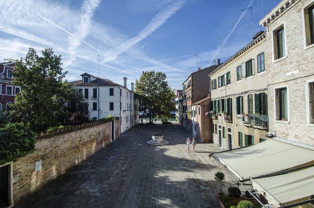 Ai Due Fanali Hotel Venice Exterior photo